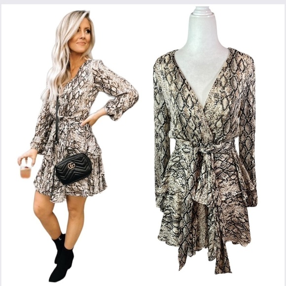 Do+Be Long Sleeve Surplice V Neck Snakeskin Print Ruffle Skirt Mini Dress NWT - Picture 1 of 16